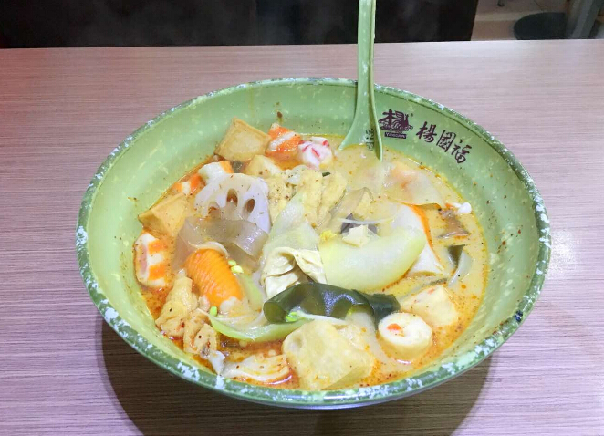 杨国福麻辣烫加盟费用是多少
