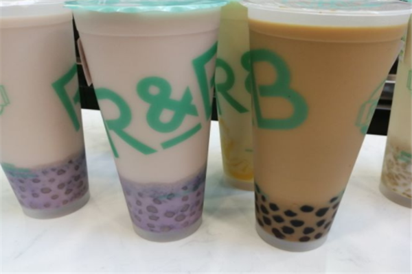rb珍奶会所加盟费 加盟价目表