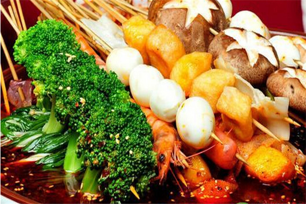 煮公面圣麻辣烫,食材品质新鲜 煮公面圣麻辣烫,食材品质新鲜