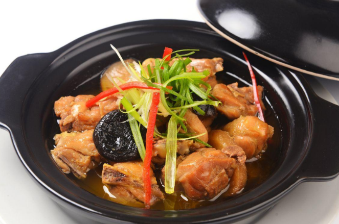 杨宇铭黄焖鸡米饭