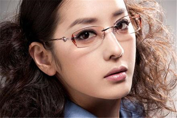 配眼镜多少钱一副便宜的镜片镜片十大品牌排行榜mikibobo镜片怎么样