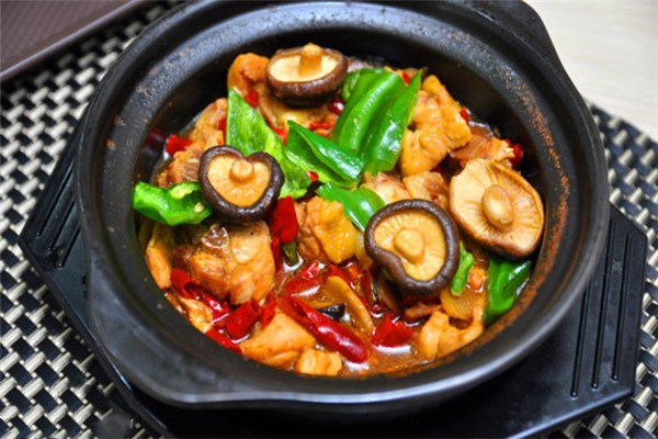 上吉铺黄焖鸡米饭加盟