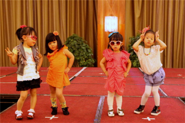 幼儿舞蹈班加盟