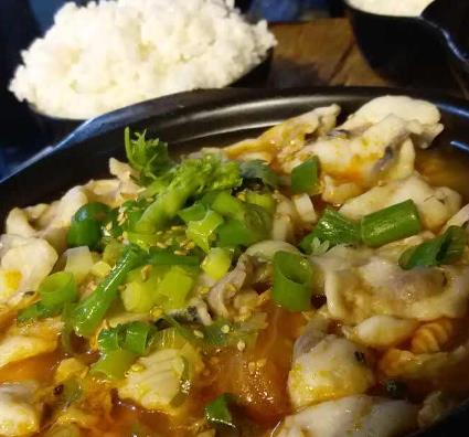 酸菜魚米飯快餐