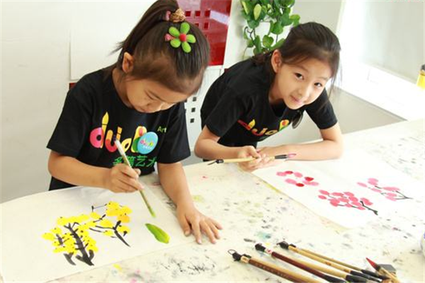 兒童繪畫培訓加盟