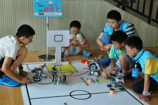 儿童机器人教育加盟