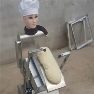  Noodle cutting robot is invited to join us