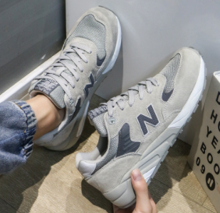  50 yuan shoe store