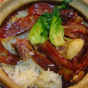 臘腸煲仔飯