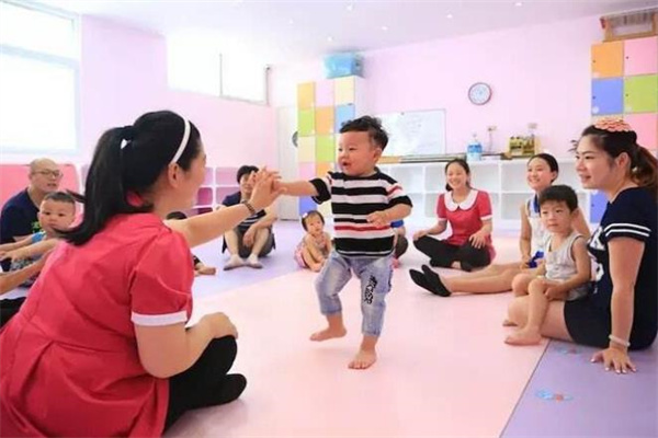 美式早教加盟