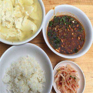 豆花拌飯