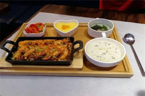 烤魚拌飯加盟
