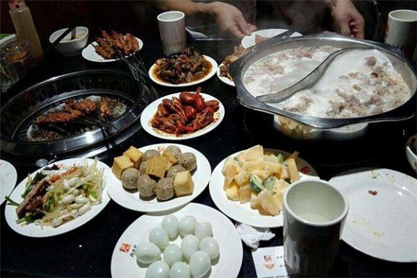 十元自助餐加盟