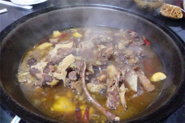 養(yǎng)生燉鍋加盟